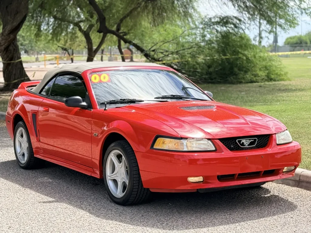 2000 Ford Mustang