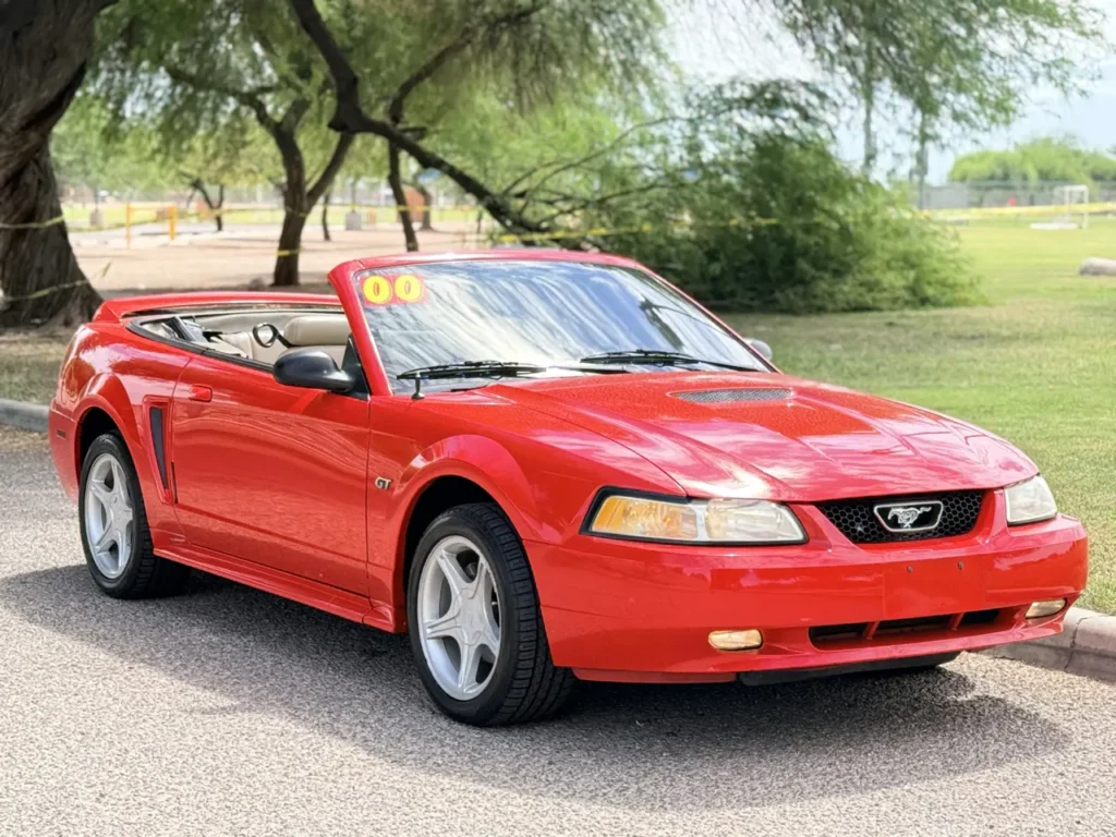 2000 Ford Mustang